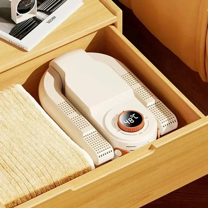 Aparat za sušenje i sterilizaciju obuće